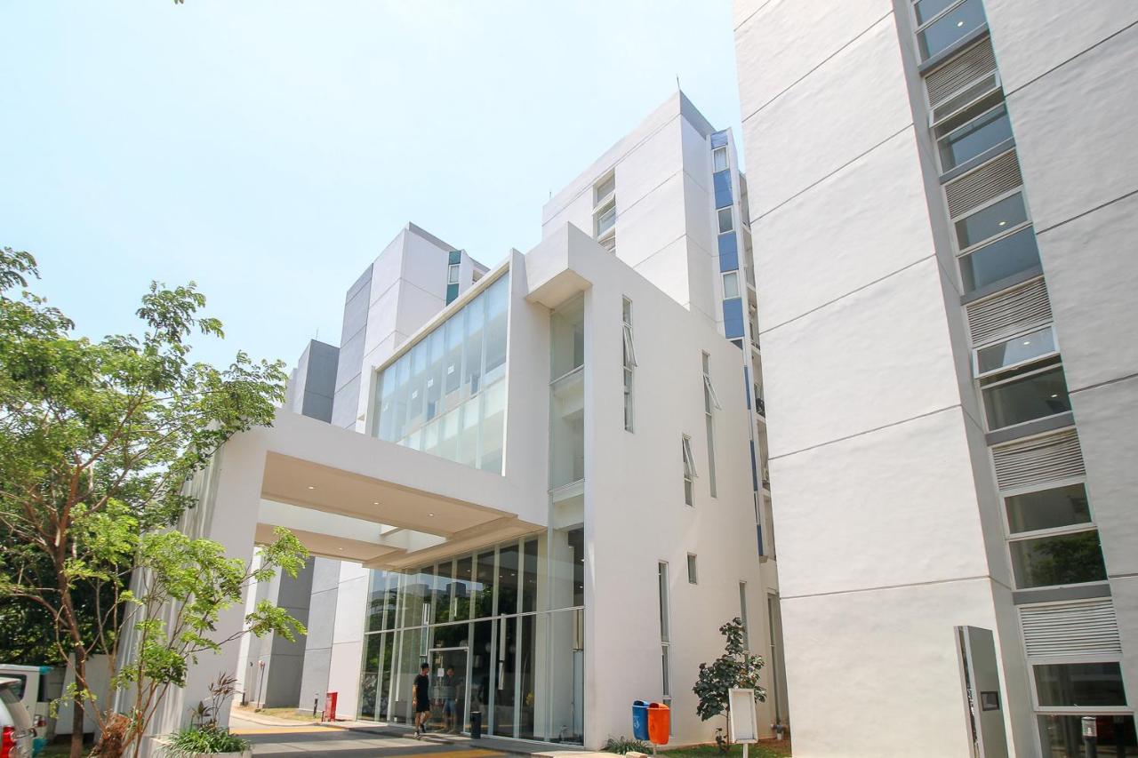 Parungkuda Smarthomm Inn Bandara מראה חיצוני תמונה